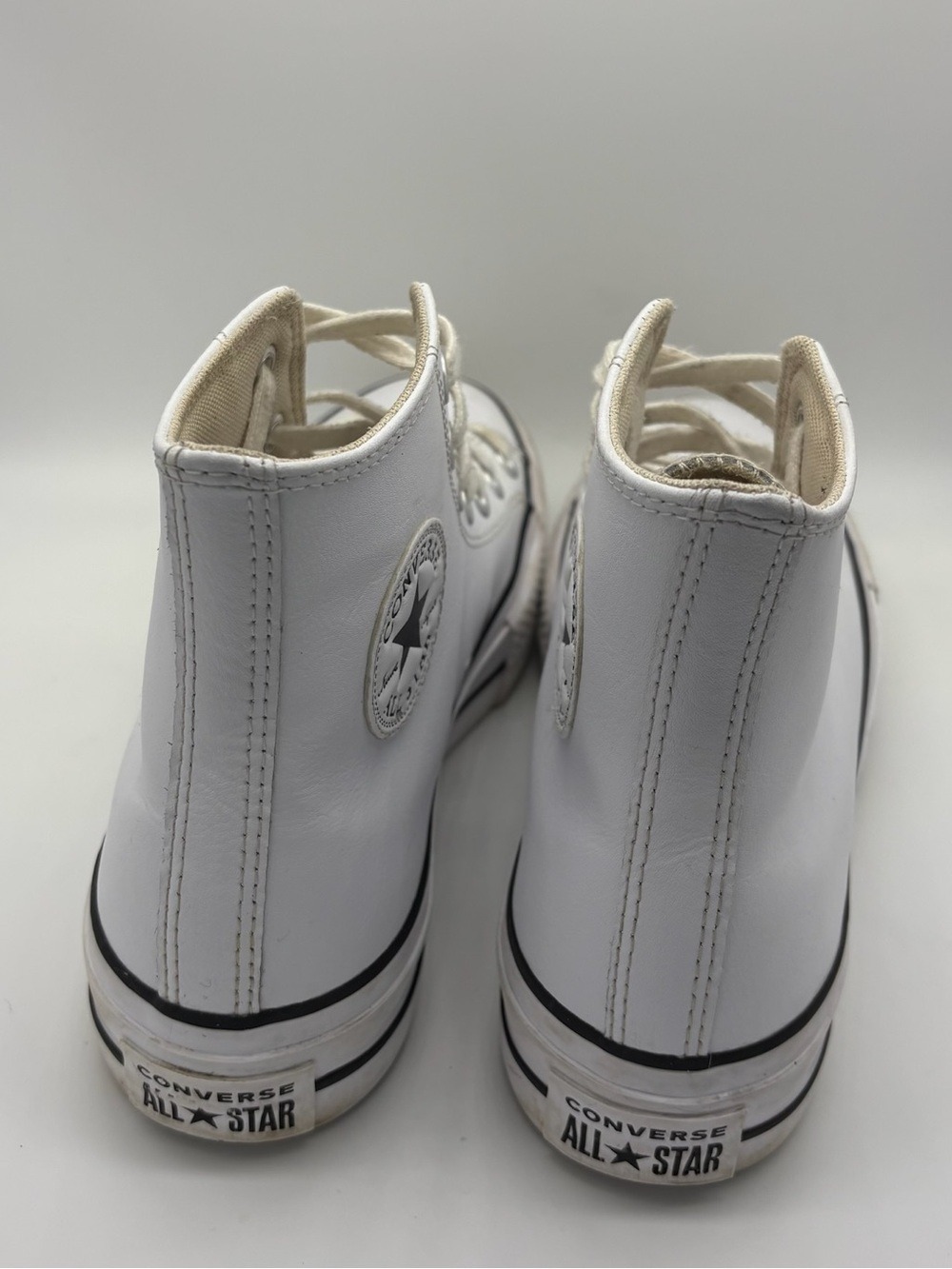 White Leather High Top Converse Chuck Taylor All Stars Women’s 8.5 - Picture 3 of 8